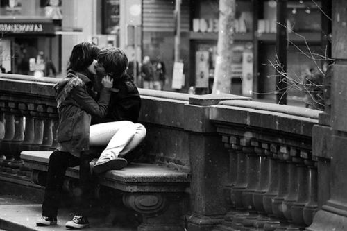 people kissing. i used to HATE people kissing
