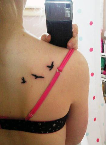 Bird tattoo via Ashleybee25 Flickr ashleybee25