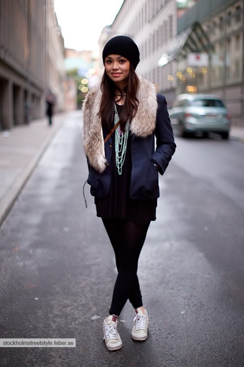 Stockholm Street Style vintage jacket faux fur collar from HM 