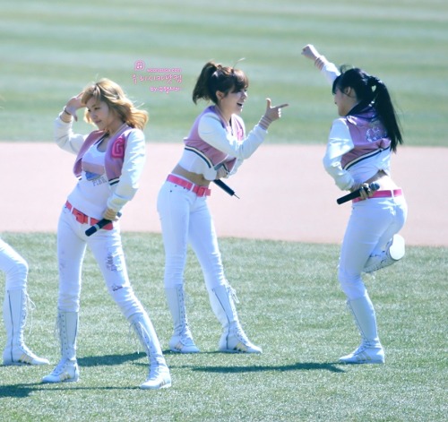 girls generation jessica jung. Jessica poses, Sunny points,