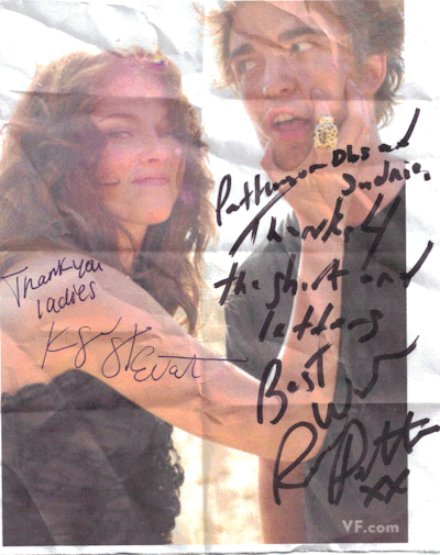 I got this from a girl in Live Journal, they sent Rob a shirt and some letters for his birthday. And he sent them this picture with this autograph and guess who signed the autograph with him? Yes, you got it right, Kristen Stewart.. wonder why someone would thank a person who gave a gift to just a friend???