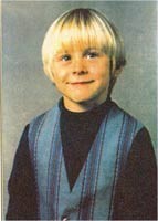 dinosaurfootiepajamas:

Kurt Cobain in 2nd grade.