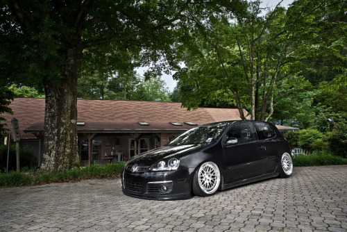 Another Slammed VW for Hue Hoang