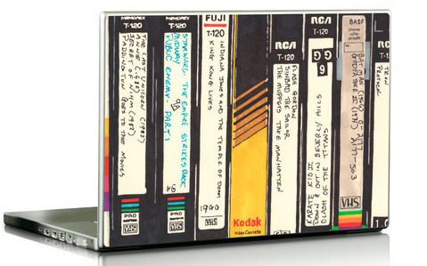 これ、かっこいい！ VHS Laptop Skins