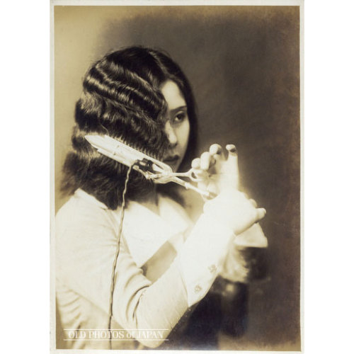 in hair 1920s japan japanese
