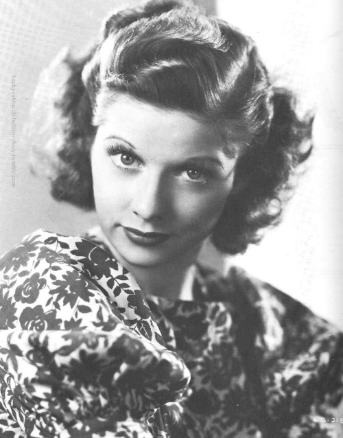 Lucille Ball January 1937 at age 25 scan by me 