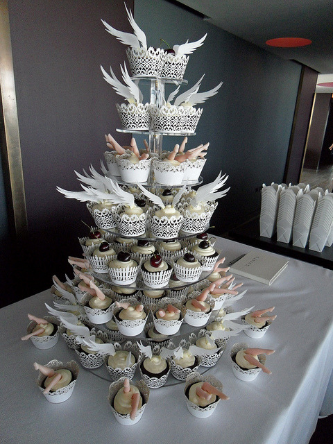 Wedding cupcake tower by YummyNiceBaking 