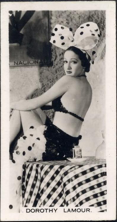 Dorothy Lamour cigarette card C 1930s Via Give Me The Good Old Days 