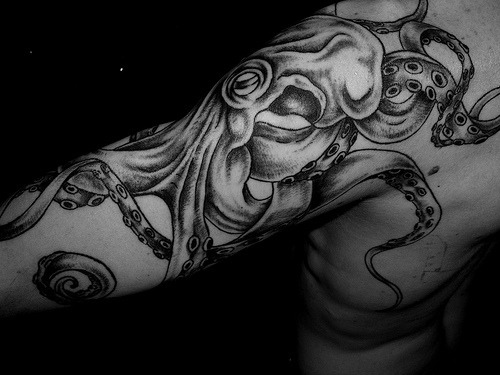 Posted January 1 2011 at 423am in arm back shoulder sleeve tattoo home
