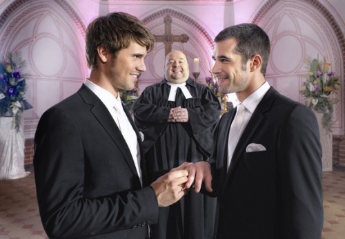 verbotene liebe christian and oliver. verbotene liebe christian and oliver. Verbotene Liebe (Forbidden