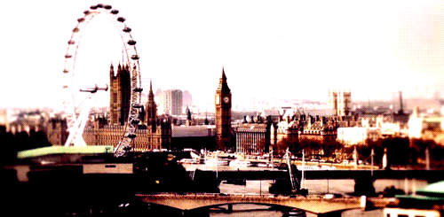 wallpaper london eye. wallpaper London Eye skyline.