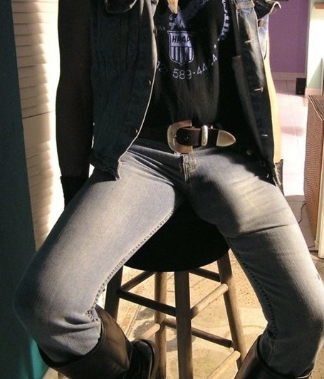massive jeans bulge Reblogged 1 year ago from tomofs Originally from 