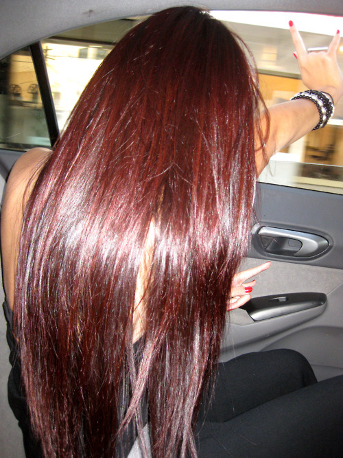 her hair colour is amazing&#160;! follow her :) http://happiness-is-priceless.tumblr.com/