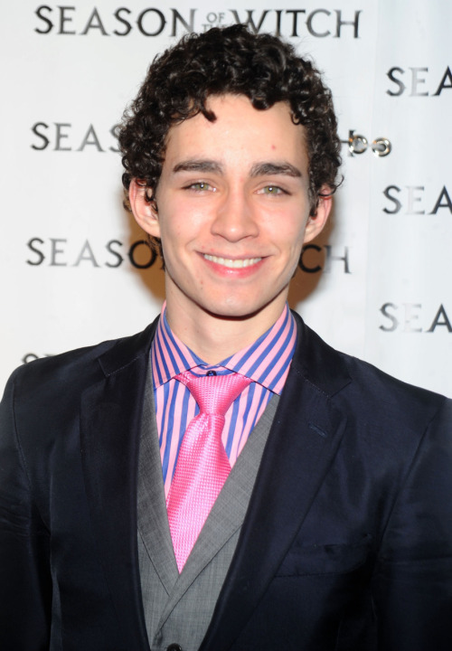 Robert Sheehan - Images Colection