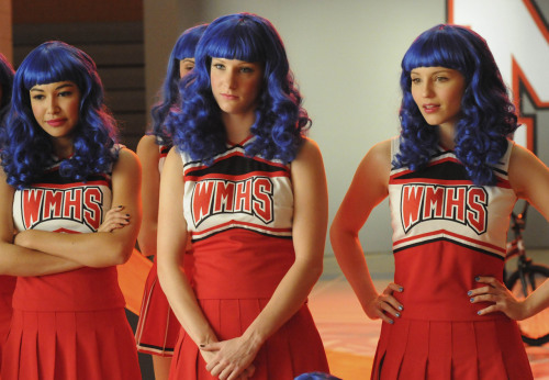 That blue hair really suits Dianna xD