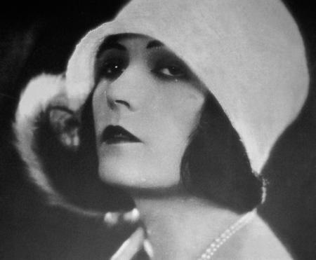 historyfan The Polish born actress Pola Negri Such a stylish image