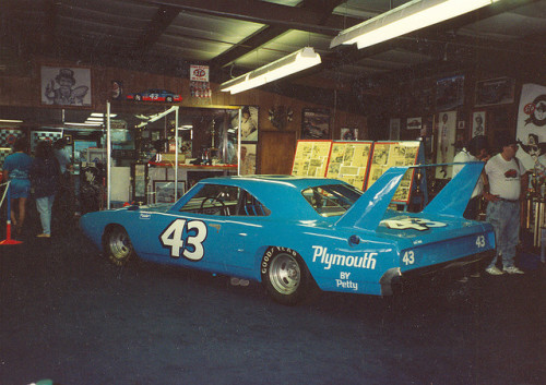 Caged roadrunner Starring 821670 Plymouth Superbird by Bill 