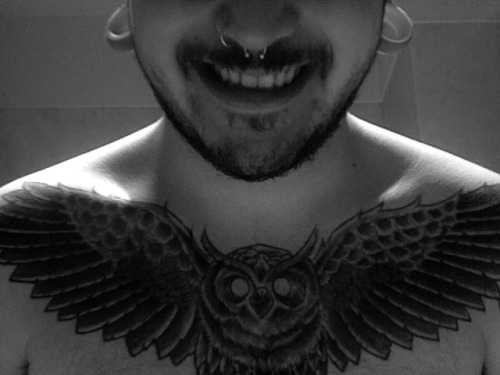 I just love chest tattoos on men via fuckyeahbodymods 