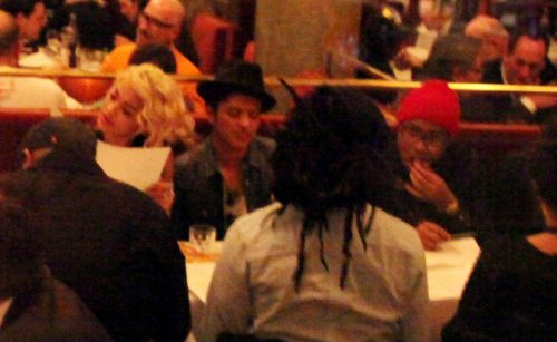 Bruno dining with Phil &amp; Rita Ora. Other pic with her&#8230; maybe this smells to a new romance&#8230; :)