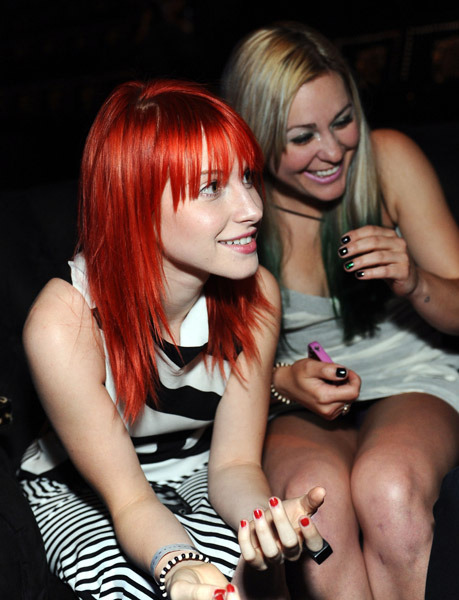 Hayley and her best friend Dakotah the one she got matching tattoos with 