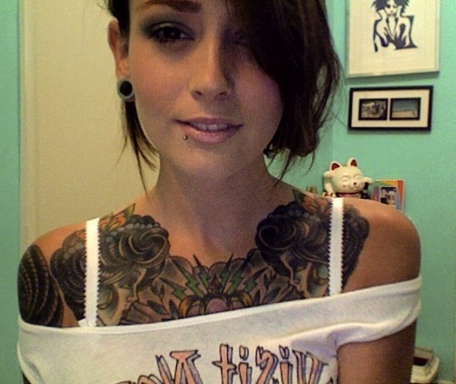 hot chick tattoos plugs