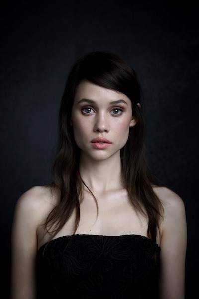 dappergents astrid berges frisbey OH MAN SHE IS SO HOT