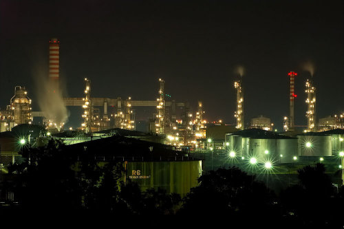 indonesia balikpapan. Balikpapan Oil Refinery, East