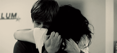 
“Sinceramente, eu queria poder te abraçar agora, nesse instante.”

