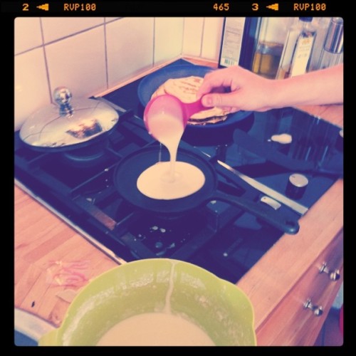 Making pancakes for breakfast, sooo nice!!! (Taken with instagram)