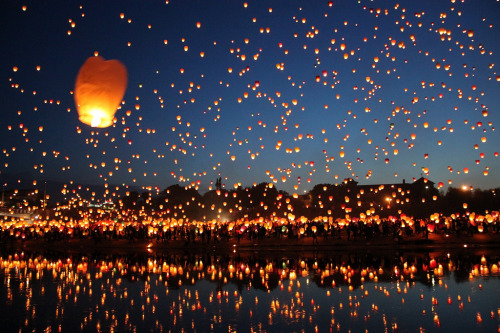 Holiday Lanterns, Warta, Poland
 photo by adam.brosz