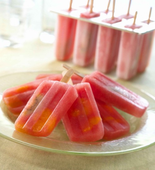 white girl problem: there&#8217;s nothing to do at camp today!
solution: real watermelon popsicles.

most of what i do here at my camp involves setting out snacks for the kids, and they love watermelon. if i made these here, they&#8217;d probably all marry me.
click-through for the recipe!