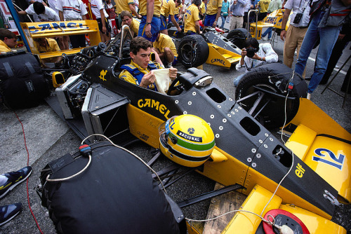 collaverglas Lotus Senna 1987
