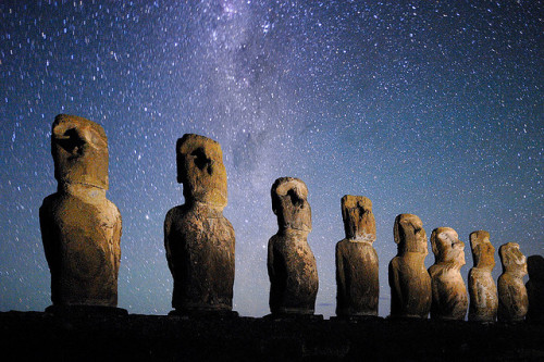 lazyhawk:

Moai on Easter Island by JC Richardson on Flickr.
