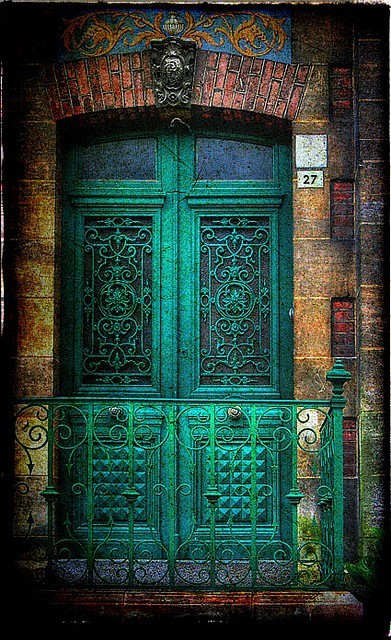 My Bohemian Aesthetic 
Door in Honfleur, Normandy (source: flickr)