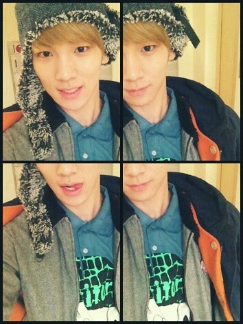 Cutie Key me2day update asking fans to take care! 120202 -
[Key] 이게날씨냐!!! 우리모두조심합시다!!! 감기조심! 피부조심! 건조주의!! [key] This weather is ridiculous!!! all of us becareful!!! beware of catching a cold&#160;!beware of your skin!and the dryness&#160;! credit&#160;: SHINee me2day chinese translation&#160;: 偶吧 @ Valentine Key english translation&#160;: Forever_shinee Jonghyun me2day update on his childhood photo 120202 -  http://tmblr.co/ZGt9AyFlwOid 