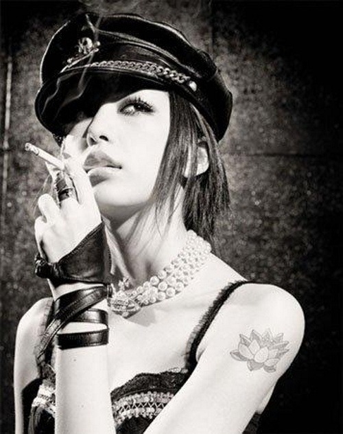 tags Nana Di Ayazawa Celebs Black and White Portrait Tattoos Punk Women