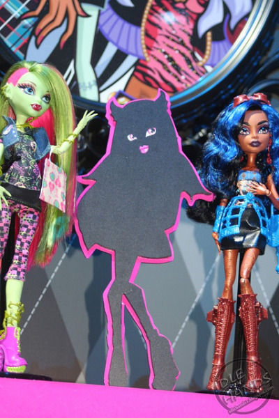 Toy Fair 2012 Monster High 41 Mystery Doll! by PaulNomad on Flickr.