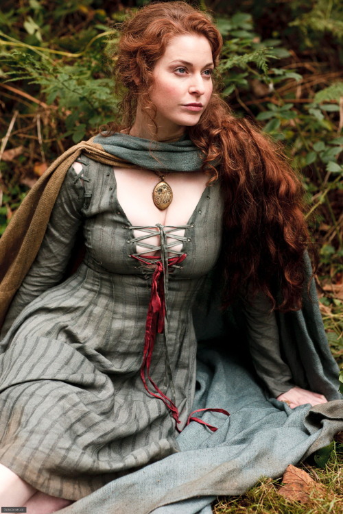 Esme Bianco as Ros in Game of Thrones