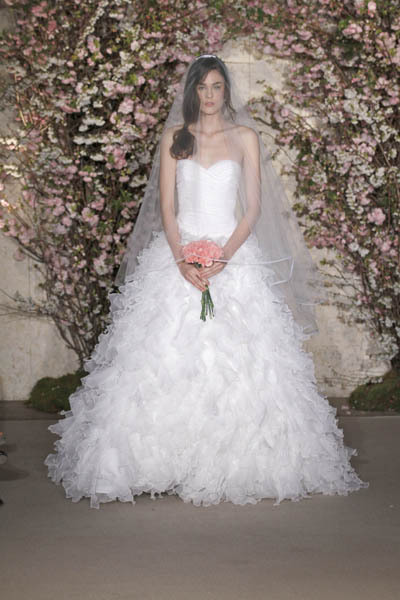 Tags bridal fashion Oscar de la Renta wedding dresses