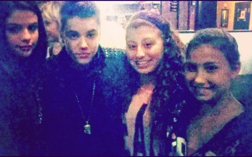 Selena and Justin with fans 