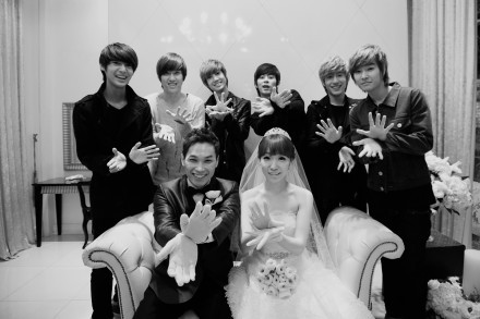 Boyfriend with a newly wed.
Credit: blues4wd
Via: evefiezz