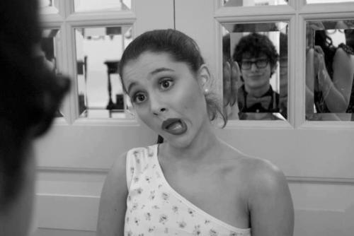A rare photo of Ariana pulling a silly face P ariana grande rare photo 