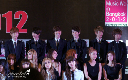 [120306] Boyfriend at the Korean Music Wave in Bangkok Press Conference 
Credit: @namlek