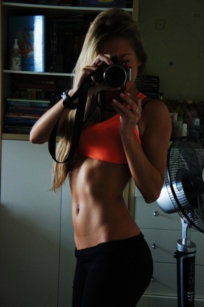 reallyfitandthin:  Fit chick 