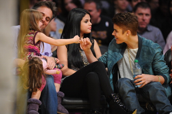 Bieber, Selena, &amp; a young fan!