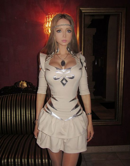 Valeria Lukyanova a Barbie da vida real. photo 4