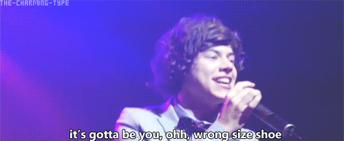 the-charming-type:

Harry changing the lyrics in Gotta Be You