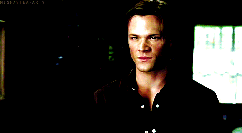 deanandsamwinchester: serious face. the fuck? face. scared/funny face. hair blowing in the wind. ^_^ i’m amused 