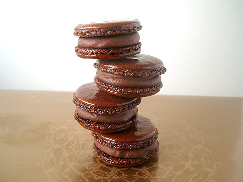 sidesplitter: Chocolate Macaron Quartet 