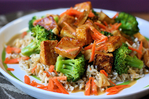  Soy-Mirin Tofu Over Rice with Broccoli and Peanut Sauce (by teenytinyturkey) 